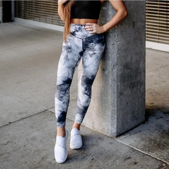 Balance Athletica Aura Collection OG Leggings - Picture 1 of 13